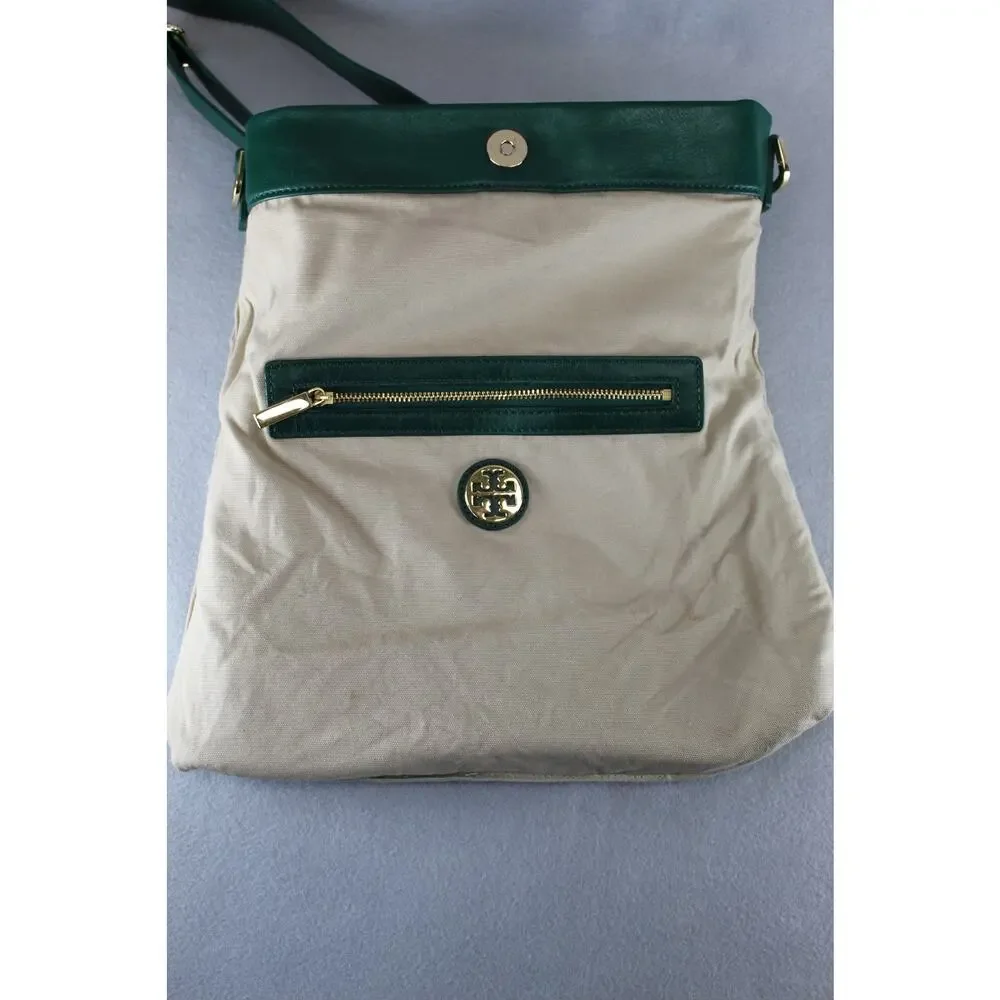 Tory Burch color green